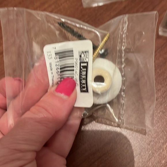 Set of 9 Porcelain Drawer Knobs - Picture 4 of 5